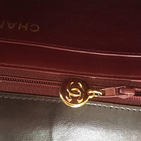 CHANEL XL 24K Gold Plated Single Flap Bag Lambskin - Picture 9 of 10